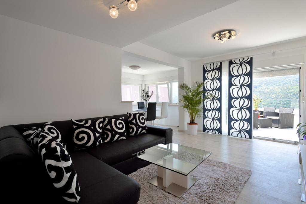 Apartment Panorama *